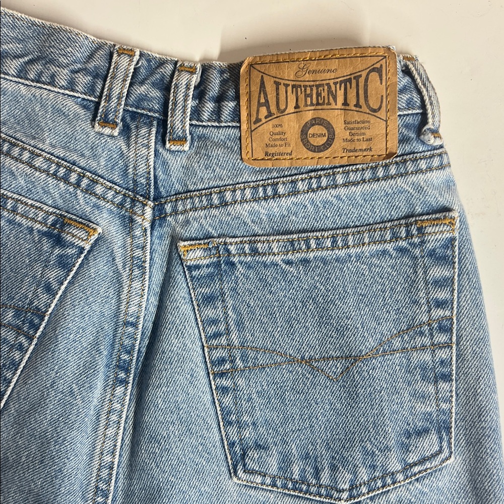 High Rise Light Blue Jeans - Picture 12 of 12